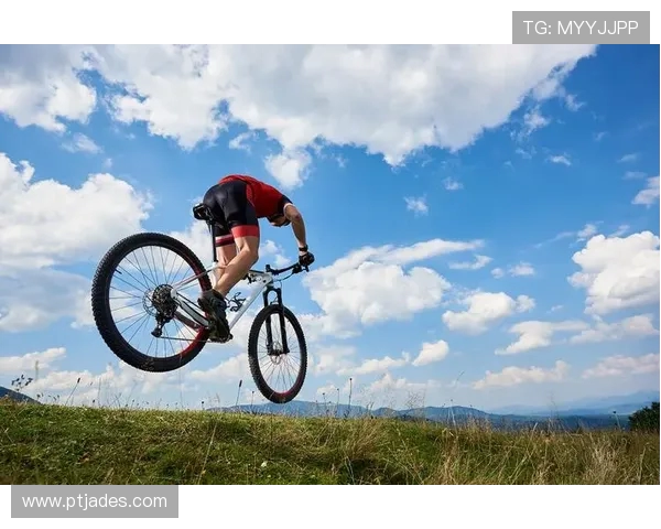 与极限运动先锋王秀英的深度对话探索她的挑战与成就之路